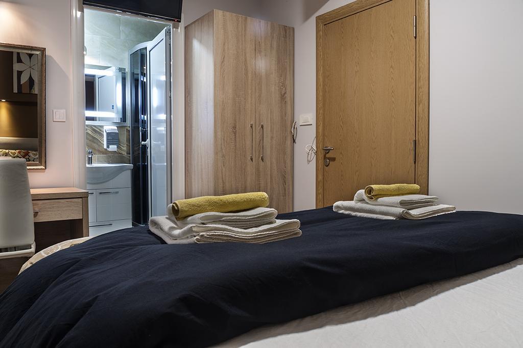 B&B Donna Gornji Milanovac Buitenkant foto
