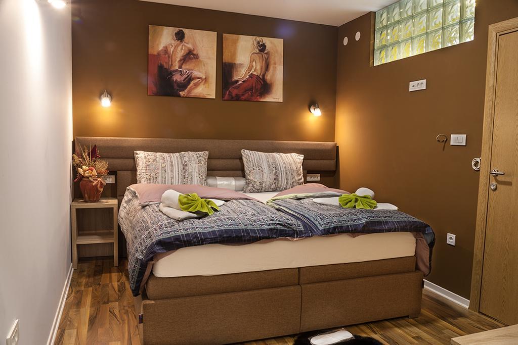 B&B Donna Gornji Milanovac Buitenkant foto